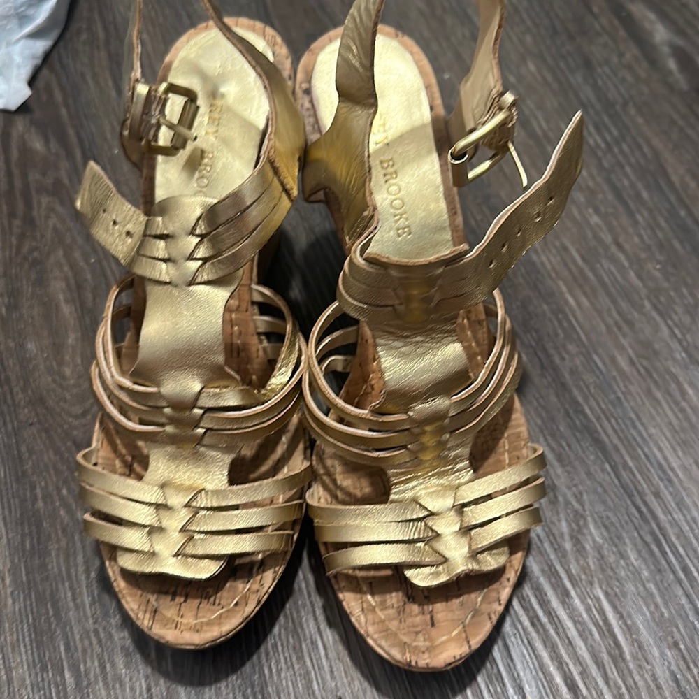 Gold Wedges
